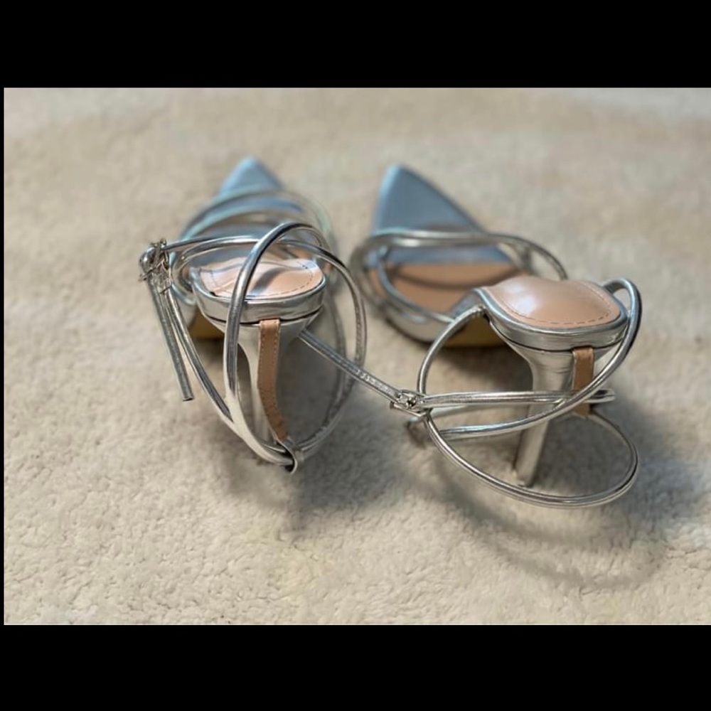 Sandals - Picture 3 of 3